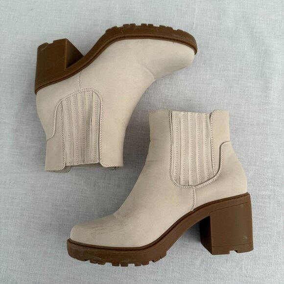 JustFab Maeve Water-Resistant Beige Ankle Boots Size 8.5 Chunky Heel Elastic - Picture 4 of 12
